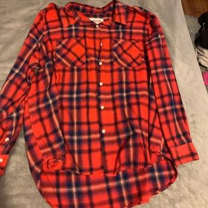 Plaid boyfriend shirt- very cute!